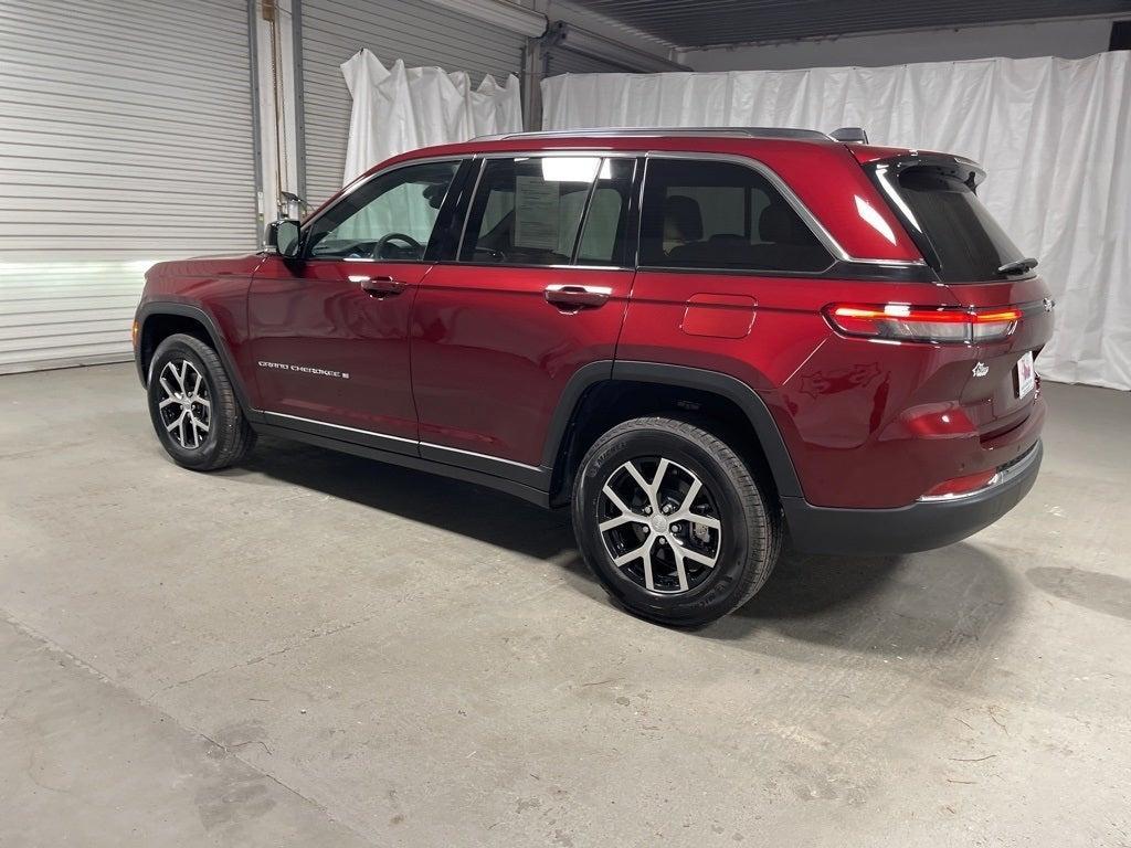 used 2024 Jeep Grand Cherokee car, priced at $37,900