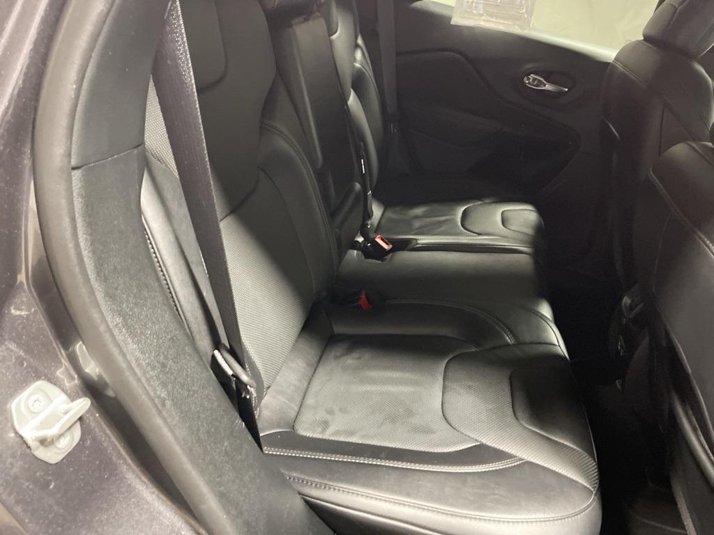 used 2023 Jeep Cherokee car, priced at $22,890