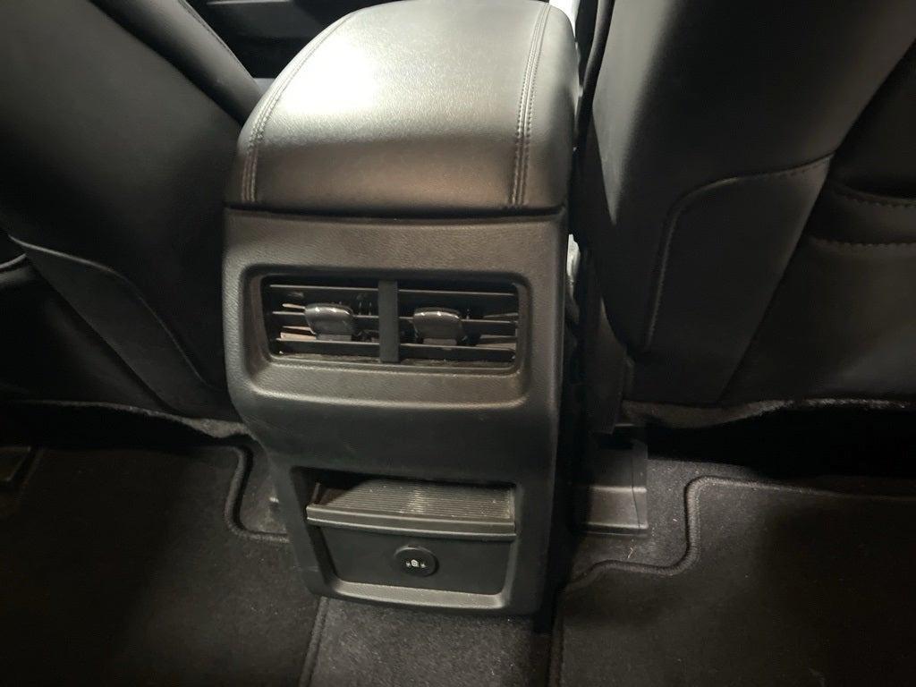 used 2024 Ford Edge car, priced at $20,990