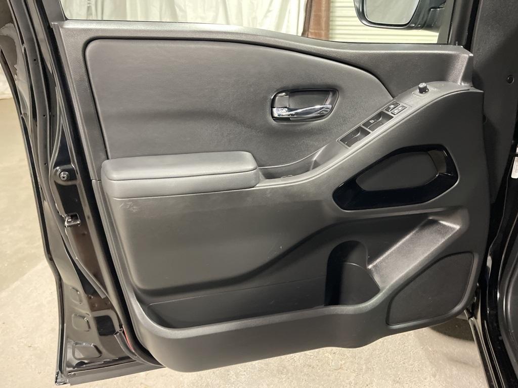 used 2023 Nissan Frontier car, priced at $29,990