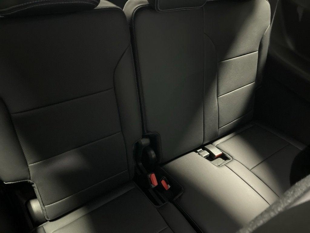 new 2026 Chevrolet Traverse car, priced at $45,120