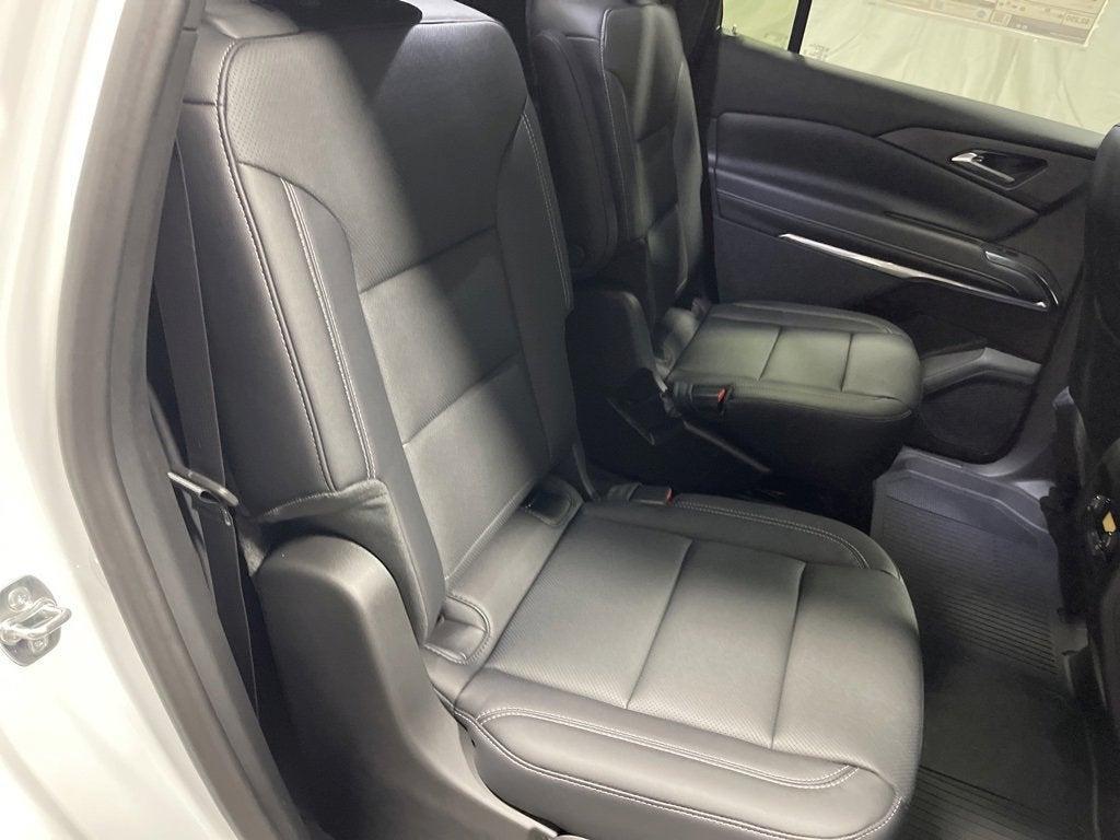 new 2026 Chevrolet Traverse car, priced at $45,120