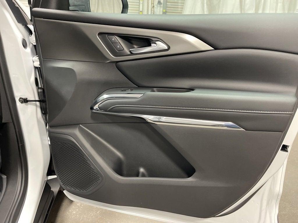 new 2026 Chevrolet Traverse car, priced at $45,120