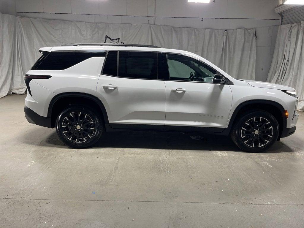 new 2026 Chevrolet Traverse car, priced at $45,120