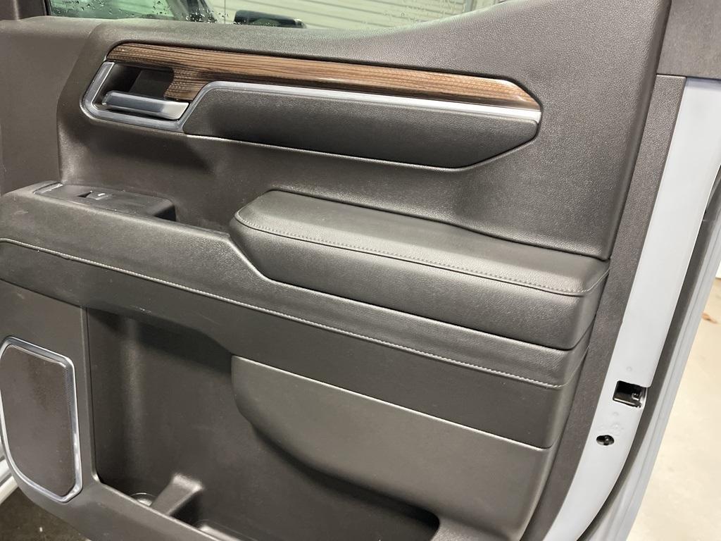 used 2024 Chevrolet Silverado 1500 car, priced at $45,987