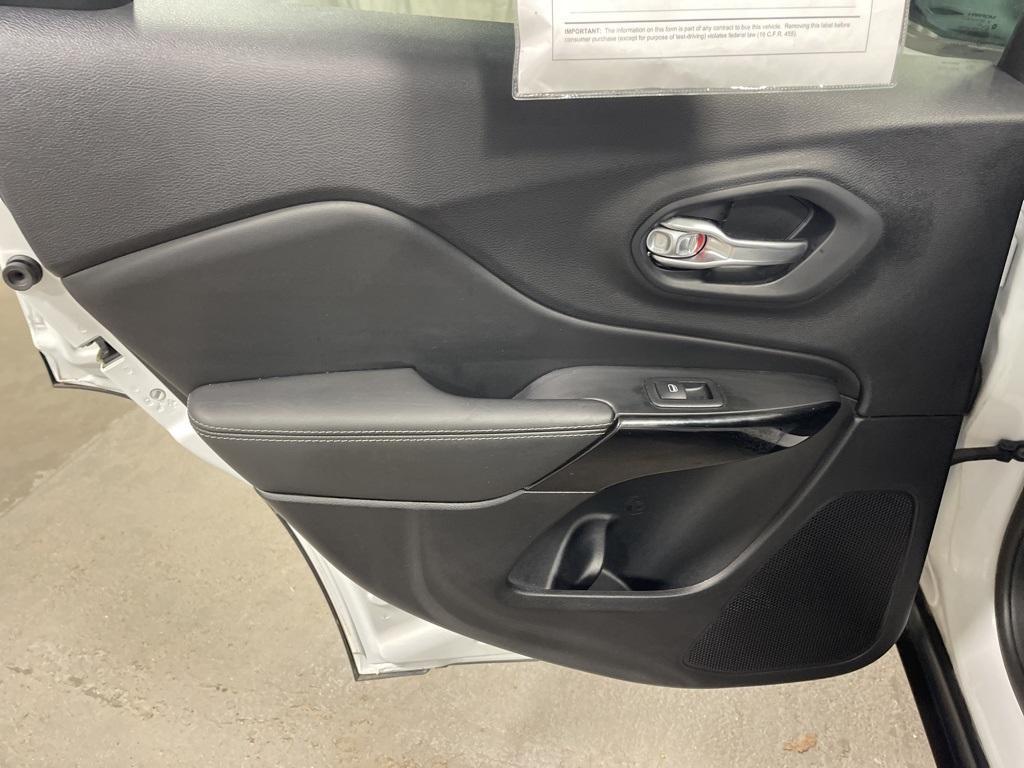 used 2023 Jeep Cherokee car, priced at $22,990