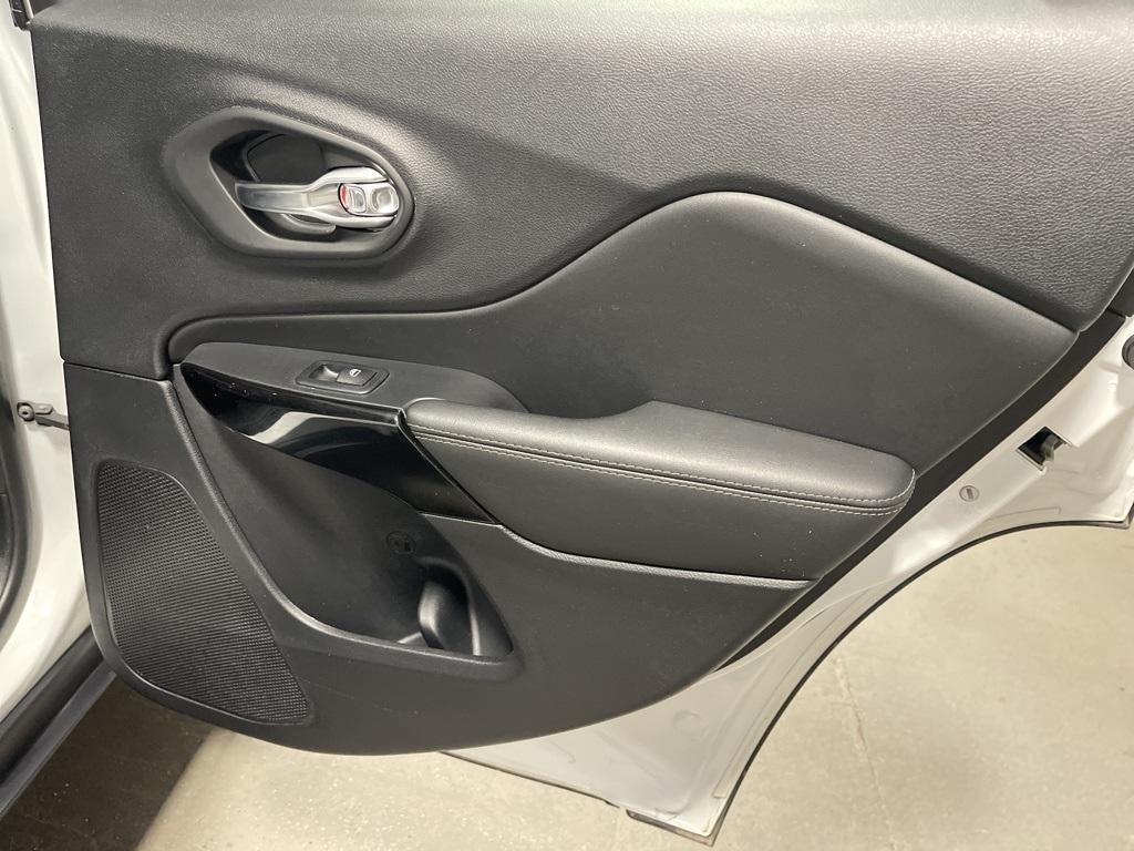 used 2023 Jeep Cherokee car, priced at $22,990