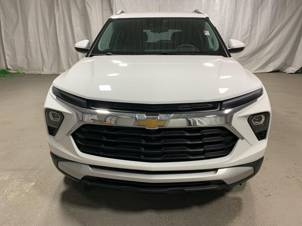 new 2025 Chevrolet TrailBlazer car, priced at $24,740