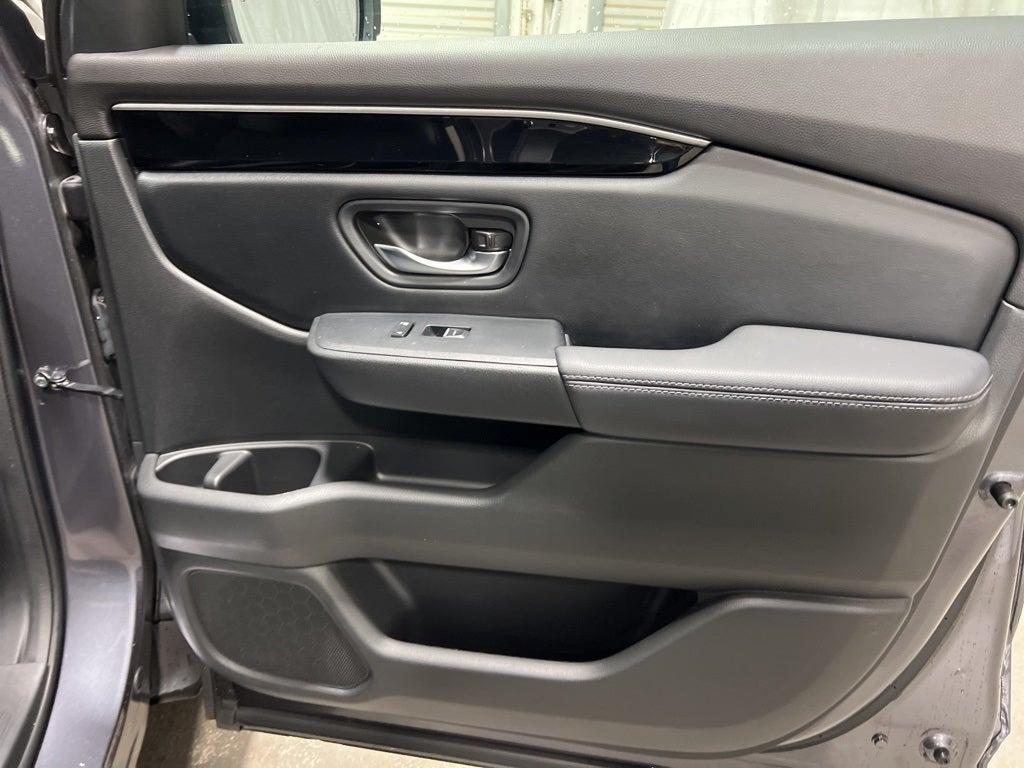 used 2023 Honda Pilot car, priced at $35,590