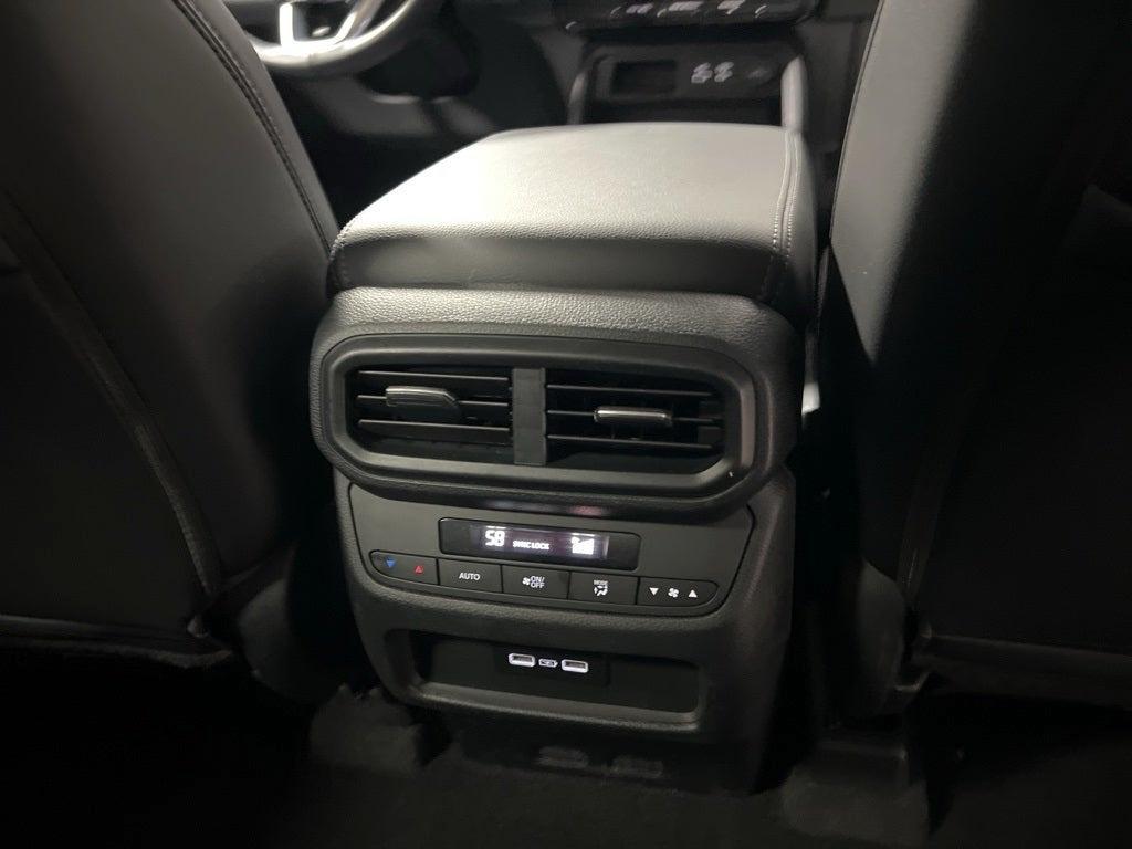 used 2023 Honda Pilot car, priced at $35,590