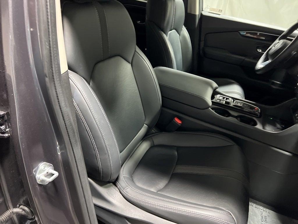 used 2023 Honda Pilot car, priced at $35,590