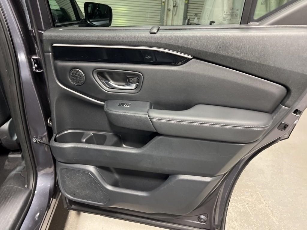 used 2023 Honda Pilot car, priced at $35,590