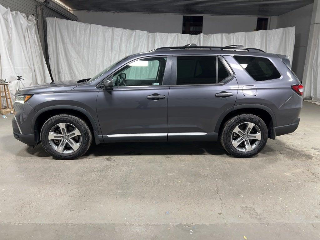 used 2023 Honda Pilot car, priced at $35,590