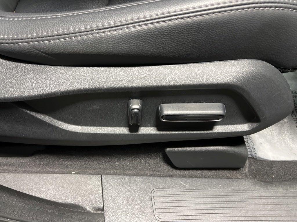 used 2023 Honda Pilot car, priced at $35,590