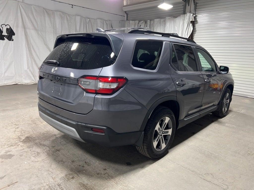 used 2023 Honda Pilot car, priced at $35,590