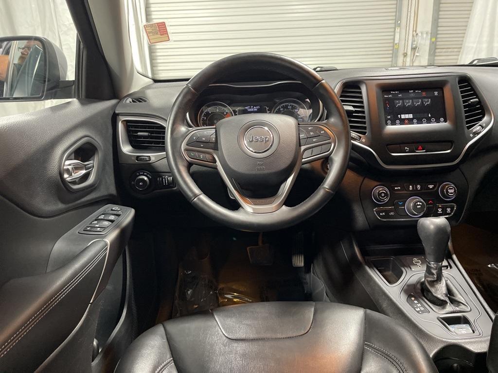 used 2019 Jeep Cherokee car, priced at $8,900