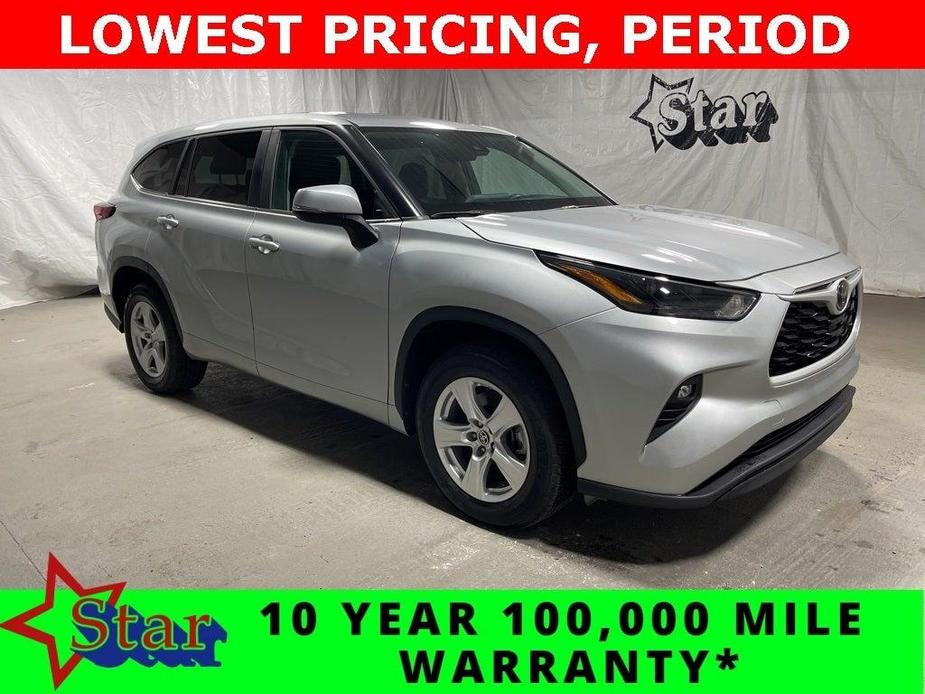 used 2023 Toyota Highlander car, priced at $37,390