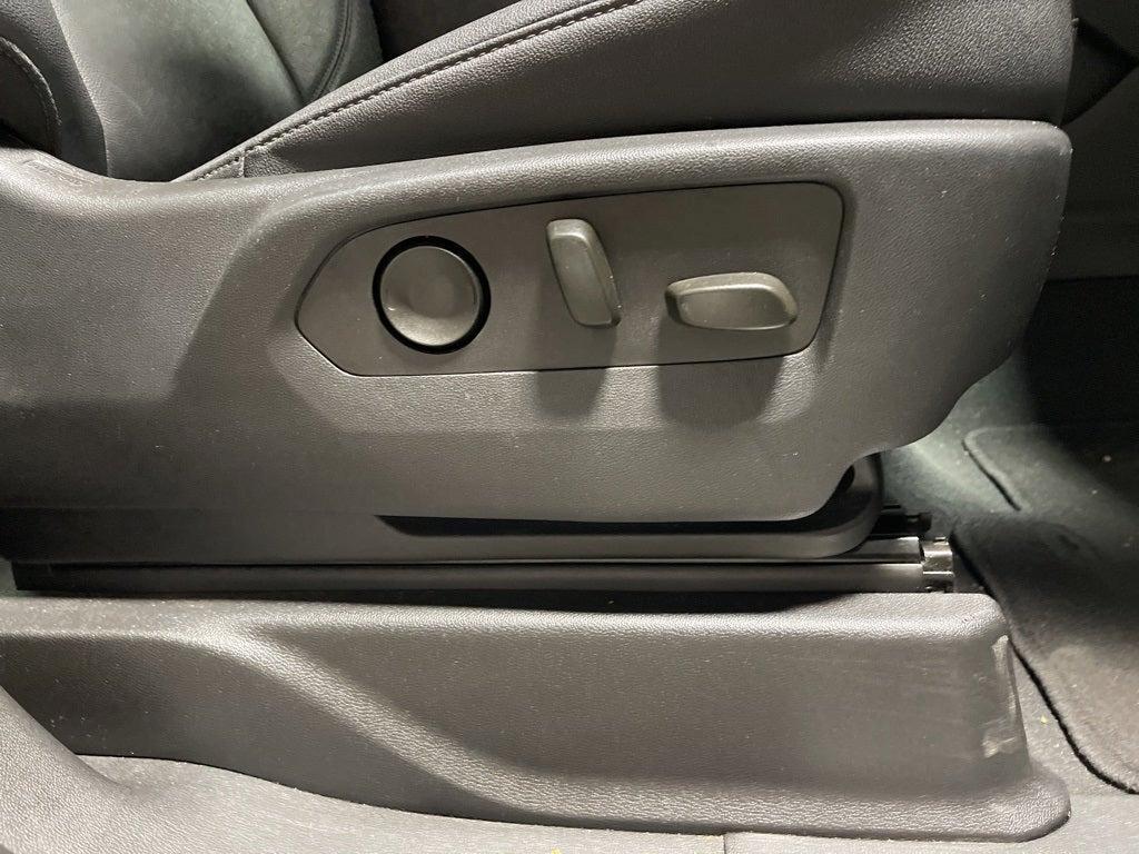 used 2023 Chevrolet Suburban car, priced at $42,286