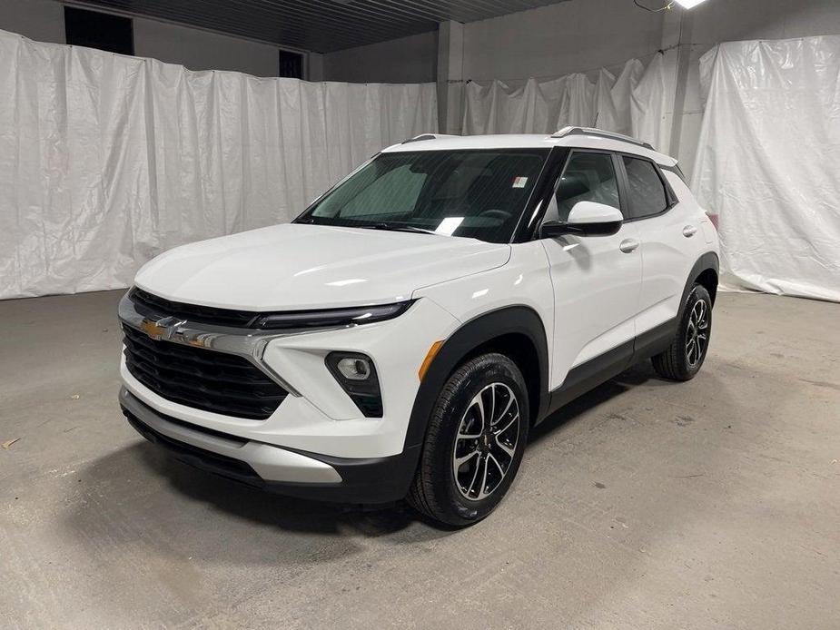 new 2025 Chevrolet TrailBlazer car, priced at $24,095