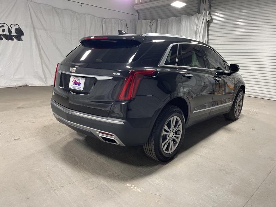 used 2021 Cadillac XT5 car, priced at $31,800