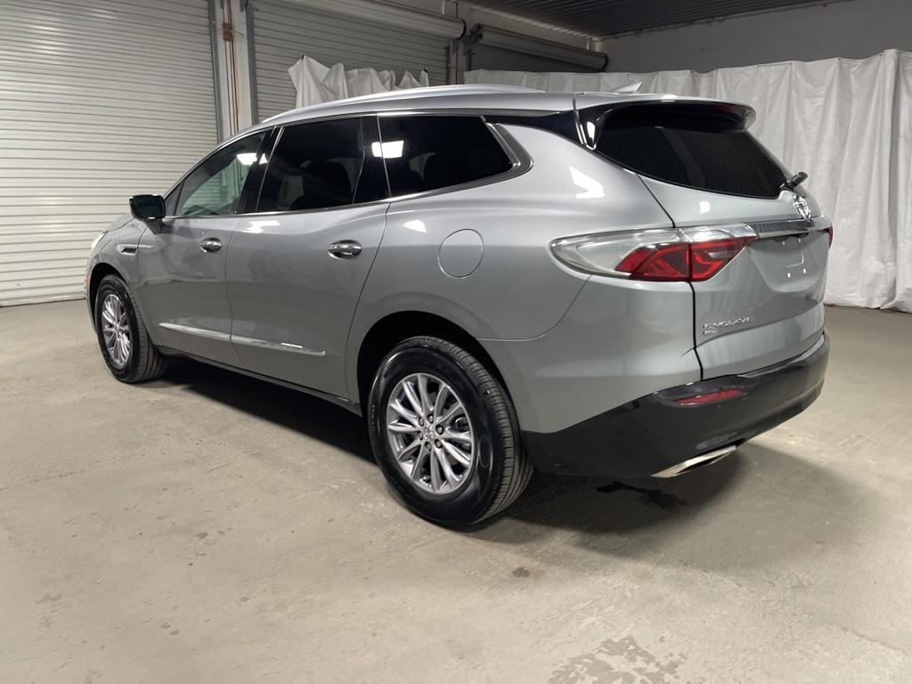 used 2024 Buick Enclave car, priced at $39,307