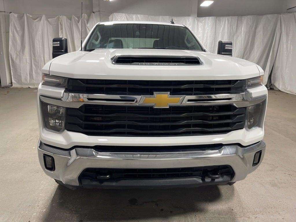 used 2024 Chevrolet Silverado 2500 car, priced at $55,990