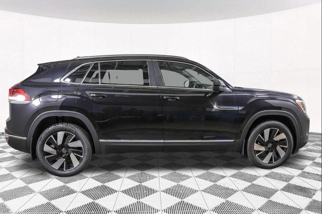 new 2026 Volkswagen Atlas Cross Sport car, priced at $48,625