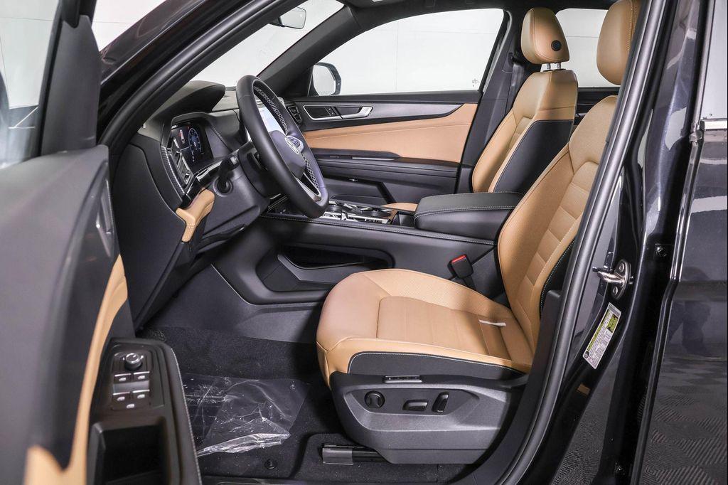 new 2026 Volkswagen Atlas Cross Sport car, priced at $48,625