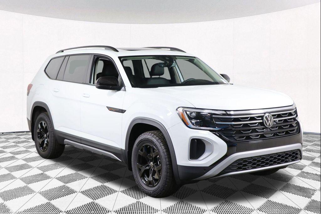 new 2025 Volkswagen Atlas car, priced at $40,850