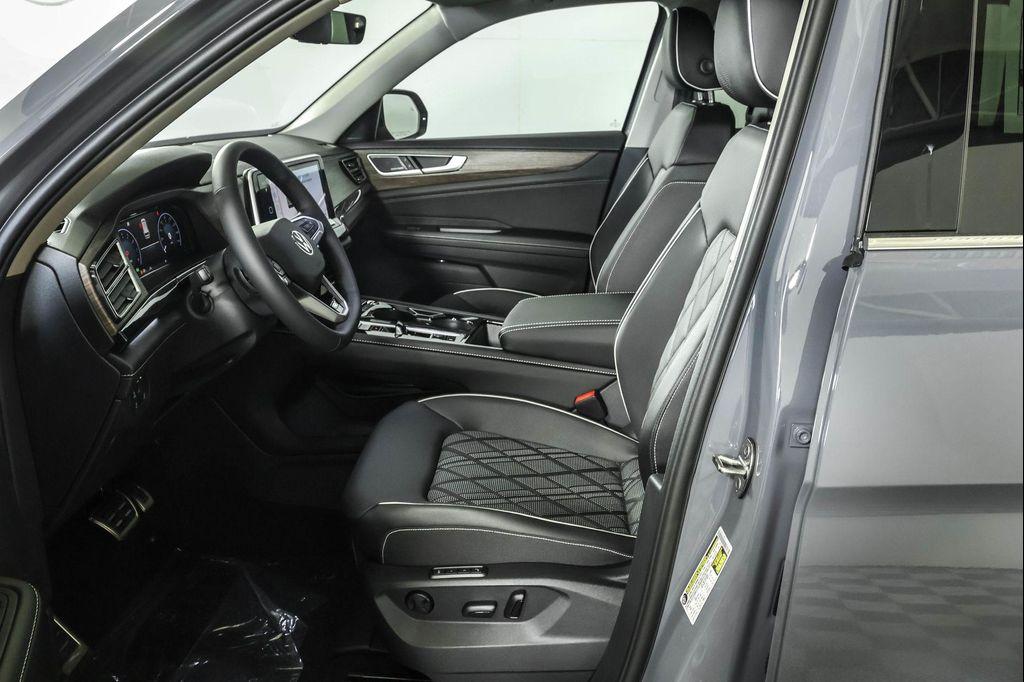 new 2026 Volkswagen Atlas car, priced at $53,930