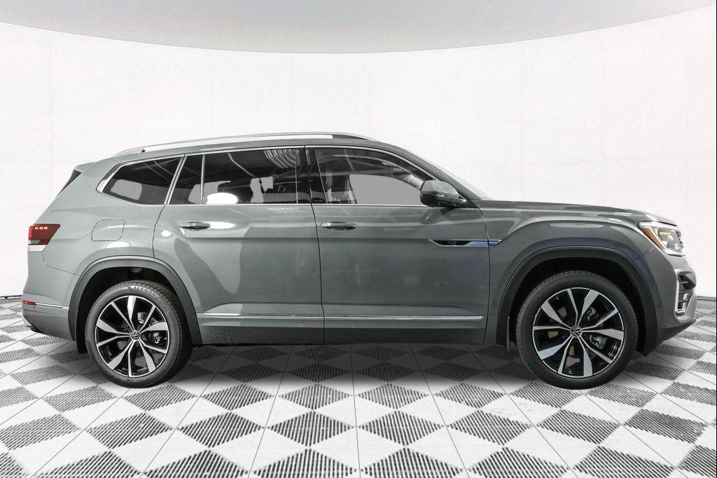 new 2026 Volkswagen Atlas car, priced at $53,930