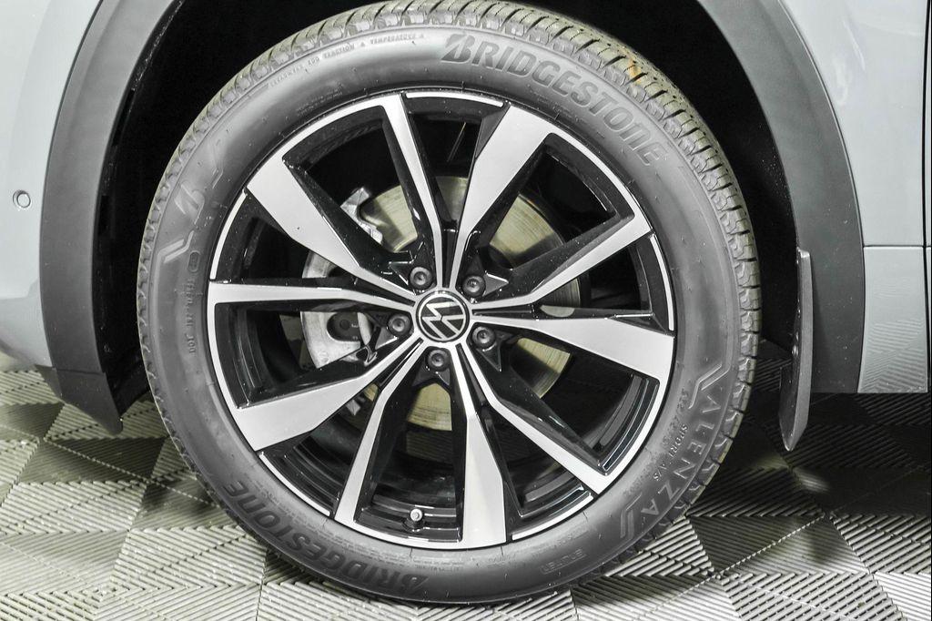 new 2026 Volkswagen Atlas car, priced at $53,930