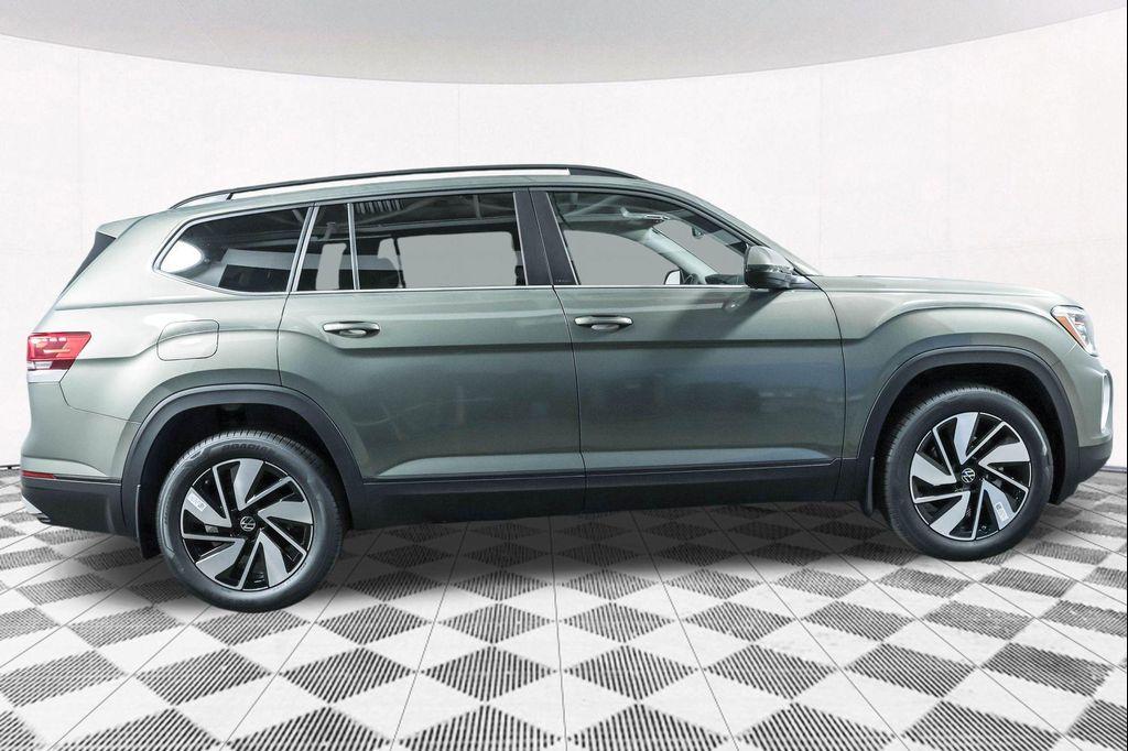 new 2026 Volkswagen Atlas car, priced at $46,164