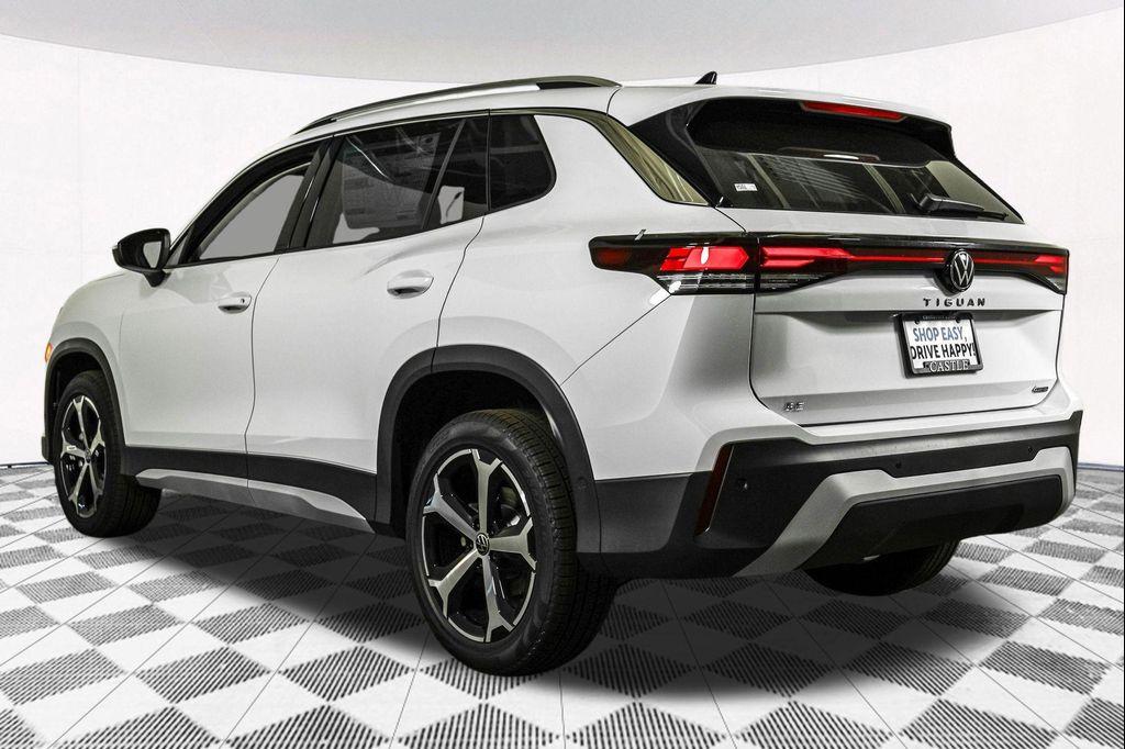 new 2025 Volkswagen Tiguan car, priced at $34,027