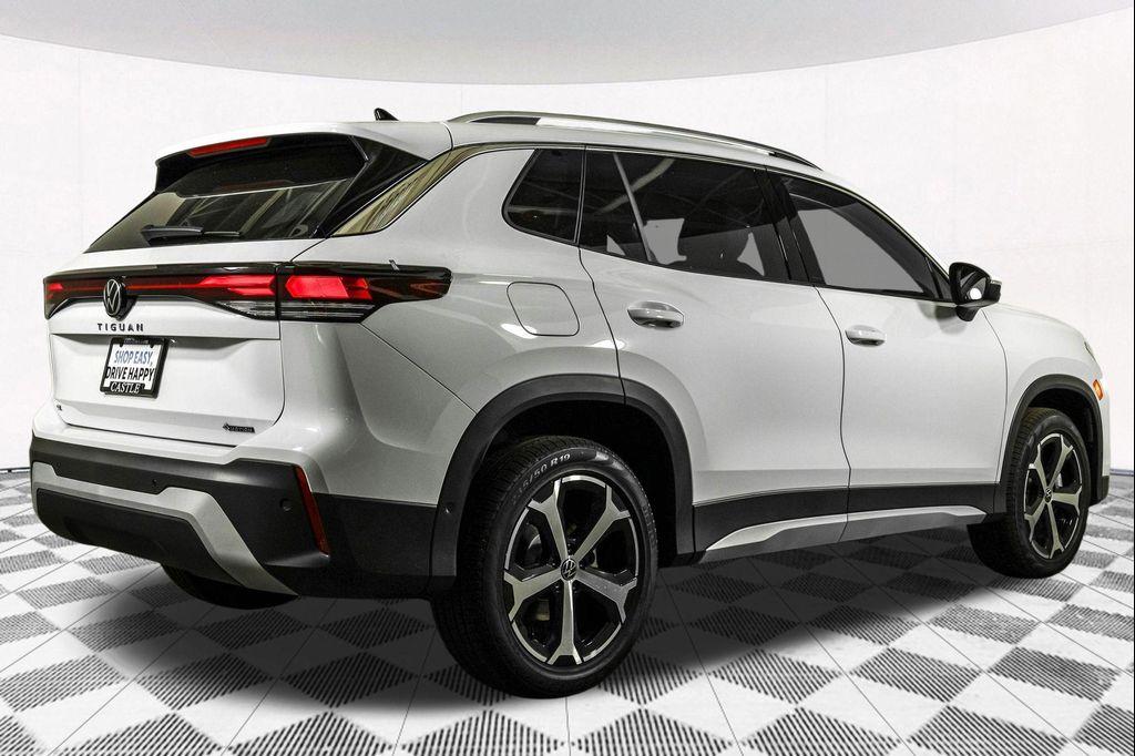 new 2025 Volkswagen Tiguan car, priced at $34,027