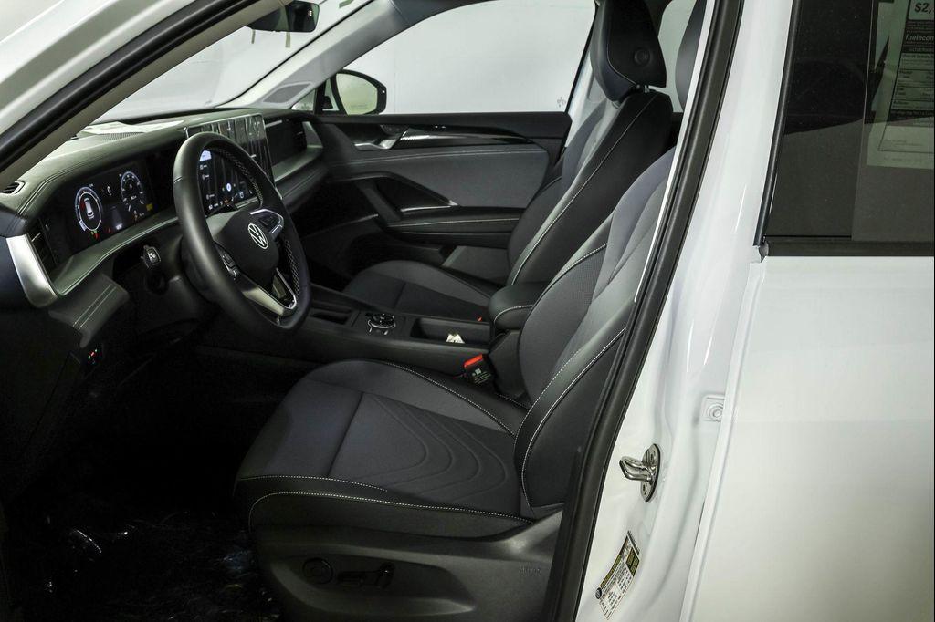new 2025 Volkswagen Tiguan car, priced at $34,027