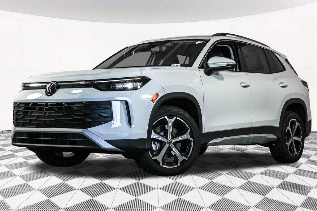 new 2025 Volkswagen Tiguan car, priced at $34,027