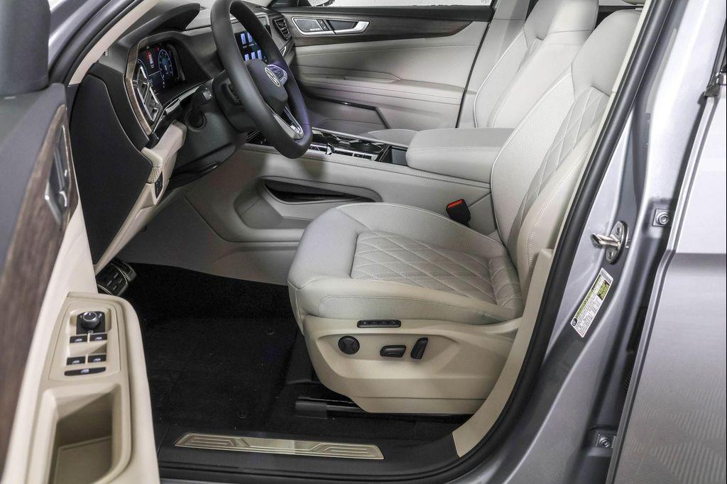 new 2026 Volkswagen Atlas car, priced at $53,493