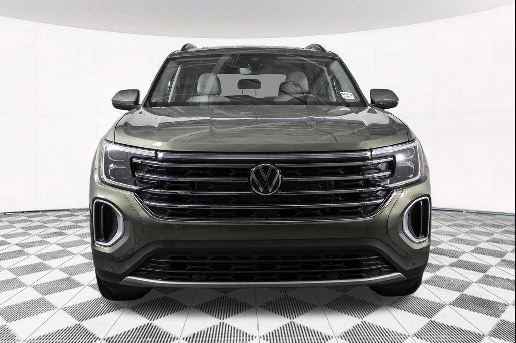 new 2026 Volkswagen Atlas car, priced at $45,875