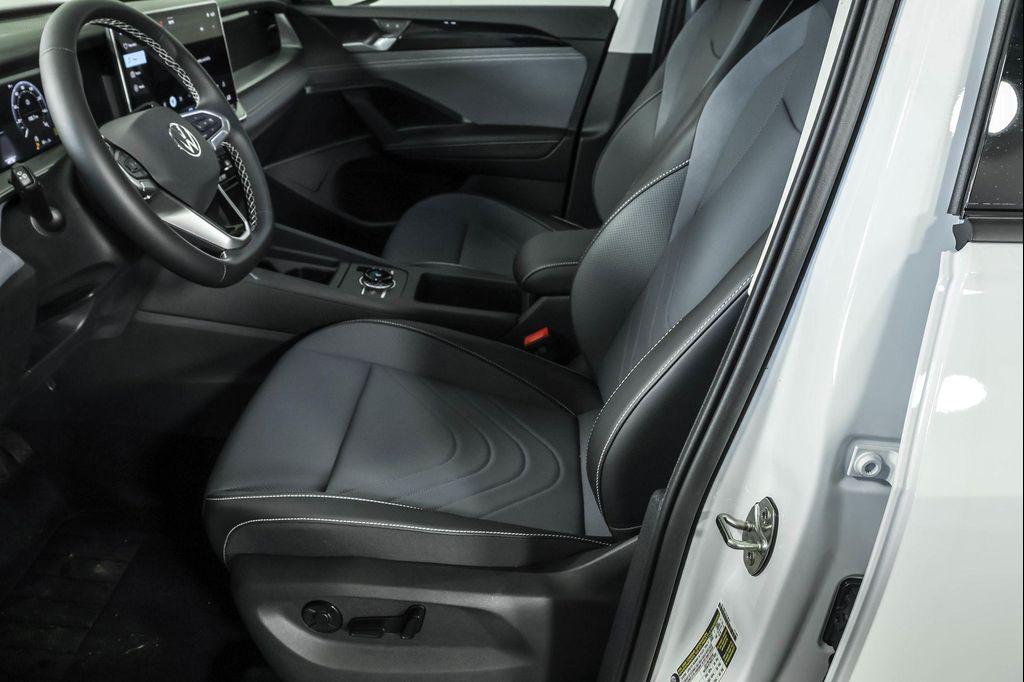 new 2025 Volkswagen Tiguan car, priced at $34,228