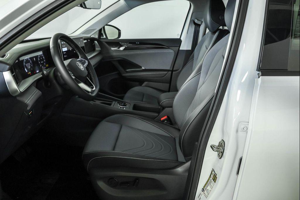 new 2025 Volkswagen Tiguan car, priced at $34,228