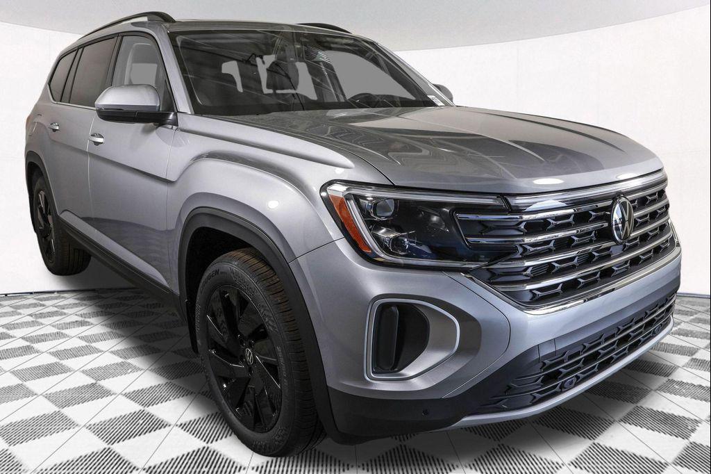 new 2026 Volkswagen Atlas car, priced at $46,676