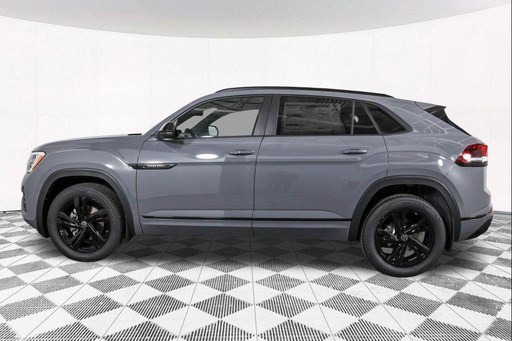 new 2026 Volkswagen Atlas Cross Sport car, priced at $50,667