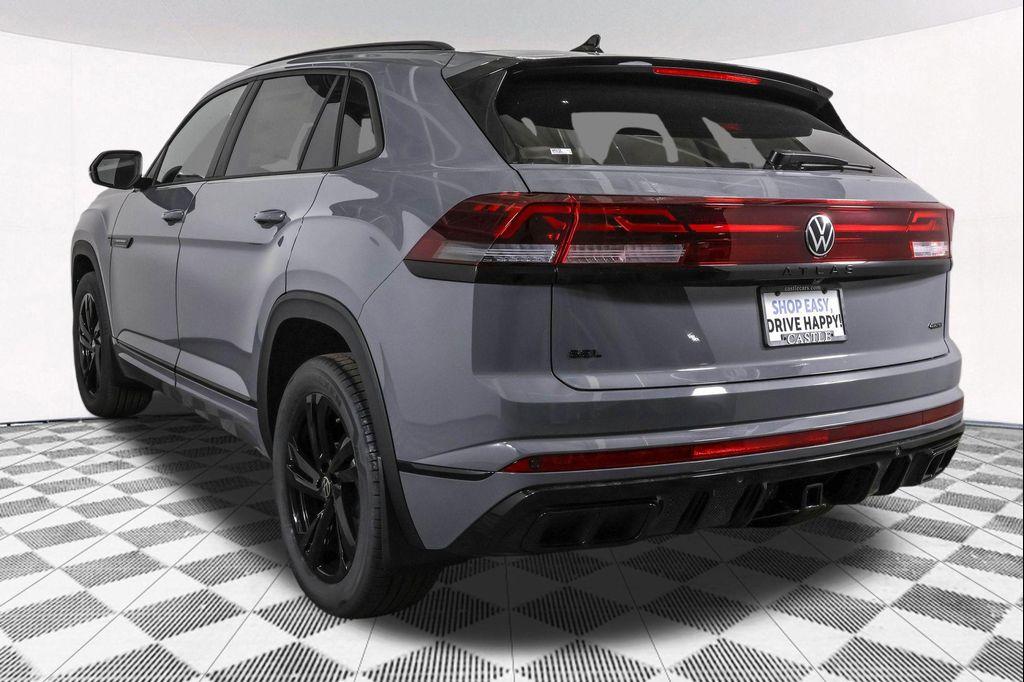 new 2026 Volkswagen Atlas Cross Sport car, priced at $50,667