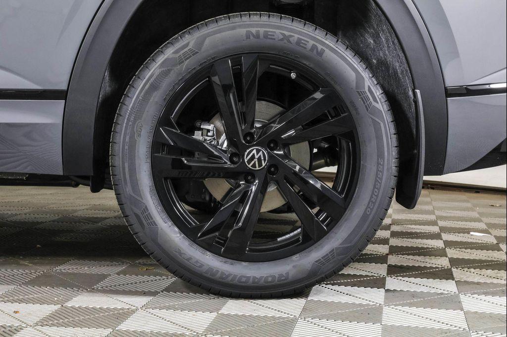 new 2026 Volkswagen Atlas Cross Sport car, priced at $50,667