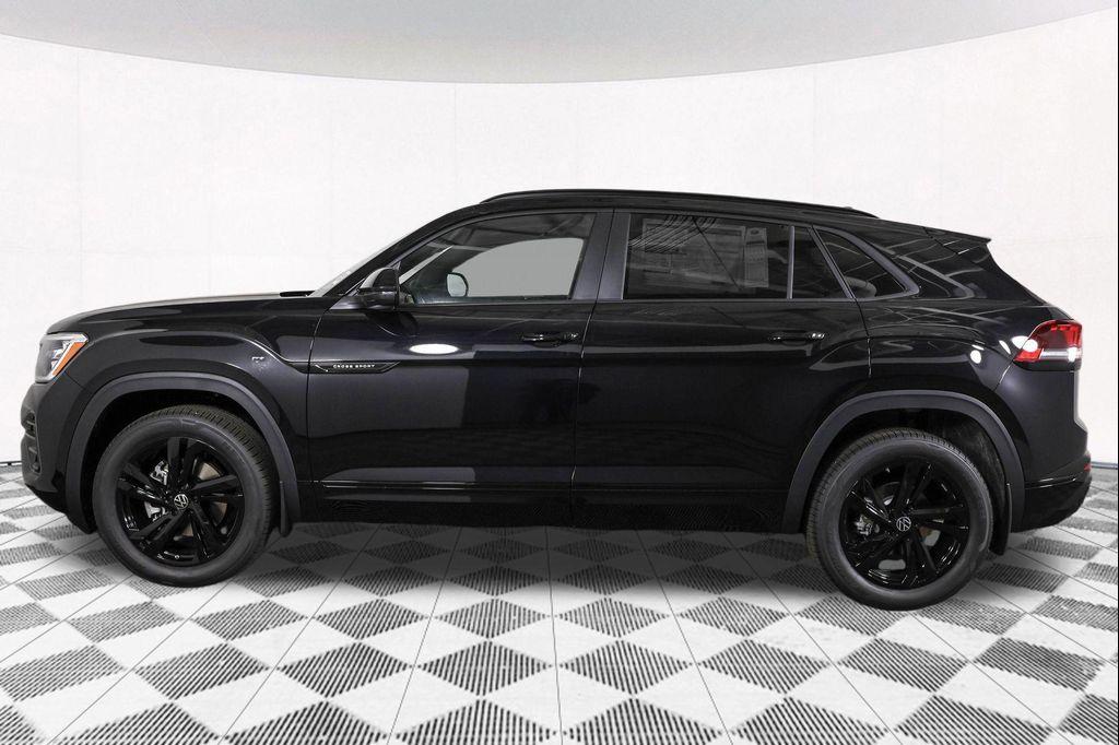 new 2026 Volkswagen Atlas Cross Sport car, priced at $50,300