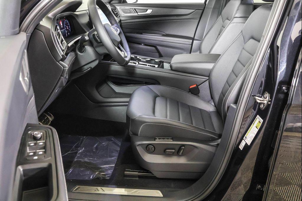 new 2026 Volkswagen Atlas Cross Sport car, priced at $50,300