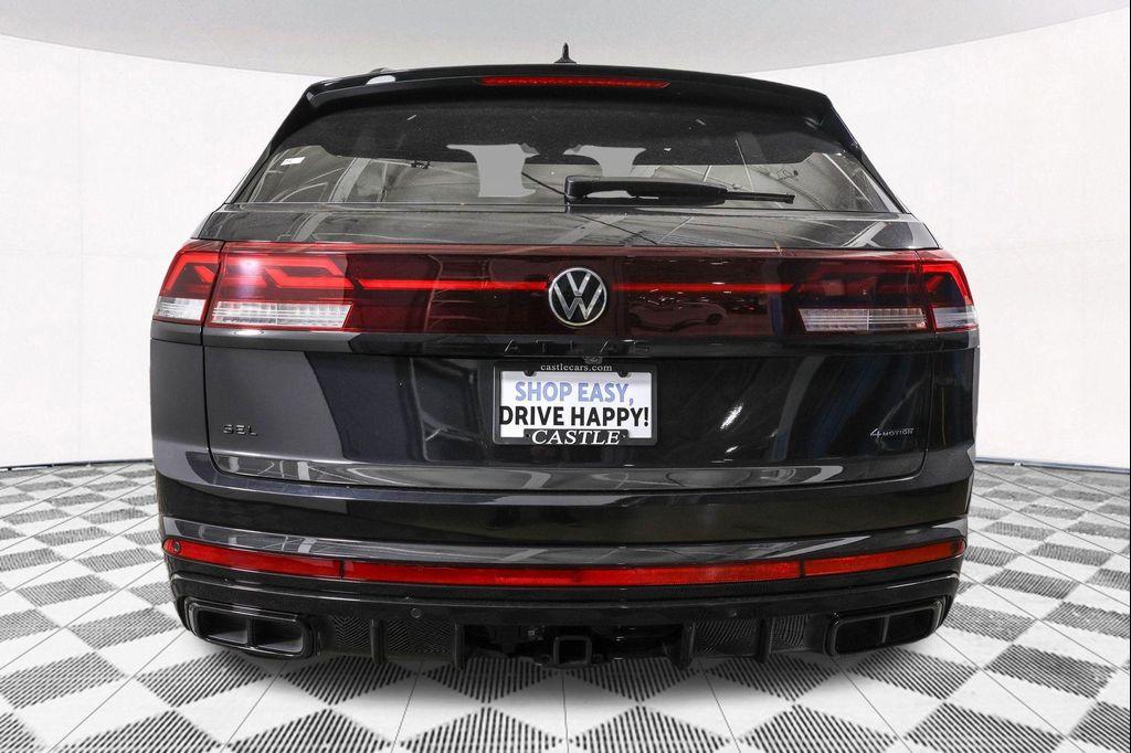 new 2026 Volkswagen Atlas Cross Sport car, priced at $50,300