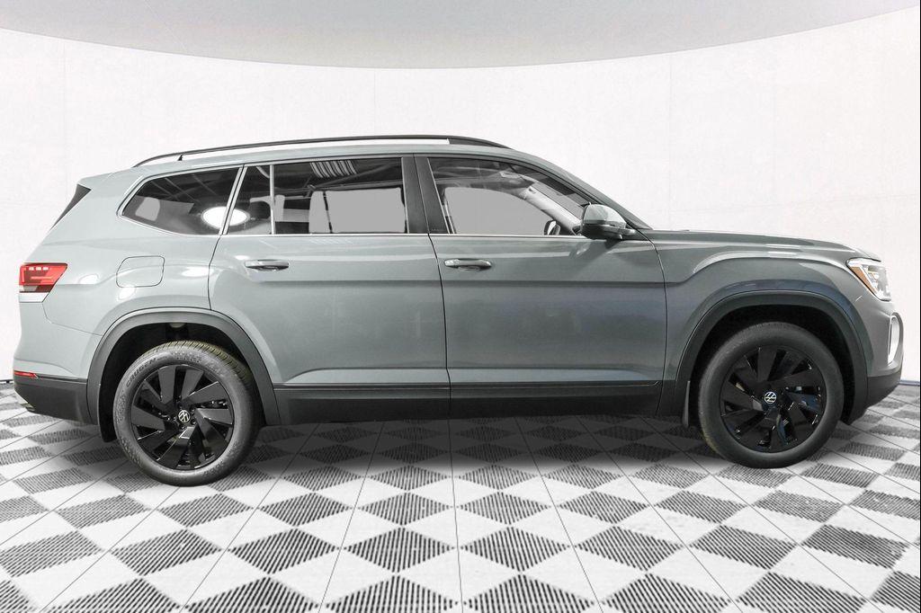 new 2026 Volkswagen Atlas car, priced at $45,581
