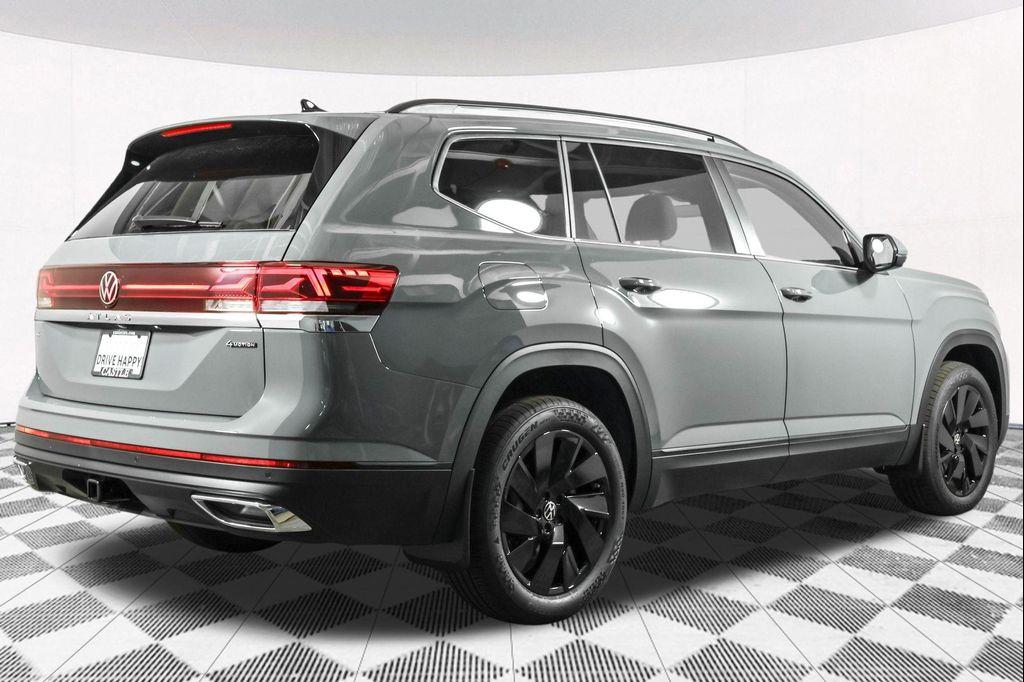 new 2026 Volkswagen Atlas car, priced at $45,581